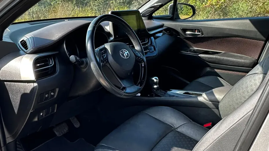 TOYOTA C-HR C-HR 2.0 PHEV Dynamic Force Executive Premiere Edition