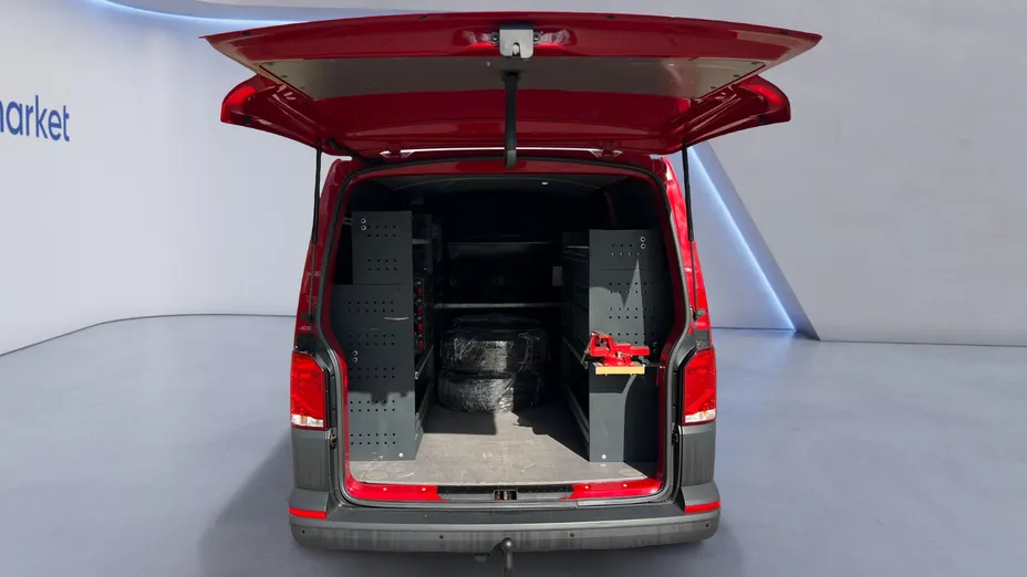 VOLKSWAGEN Transporter Transporter T6.1 TDI L2
