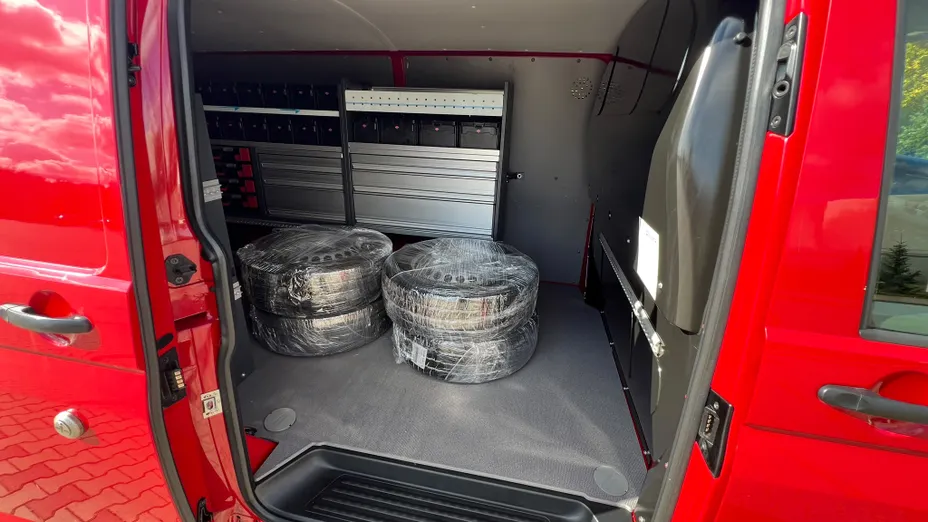 VOLKSWAGEN Transporter Transporter T6.1 TDI L2