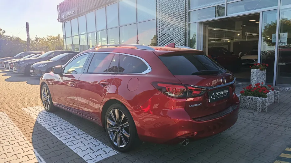 MAZDA 6 -
