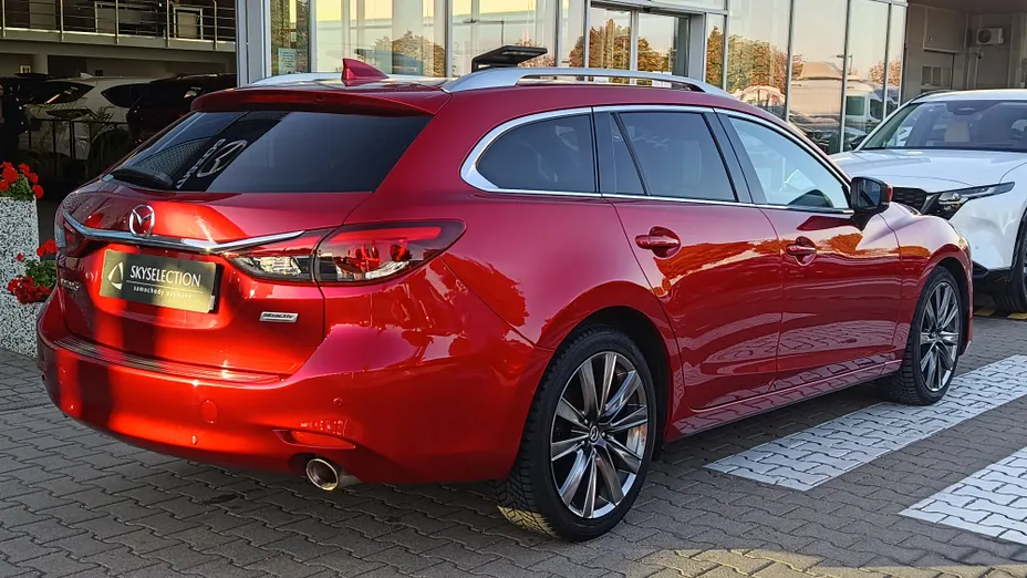 MAZDA 6 -