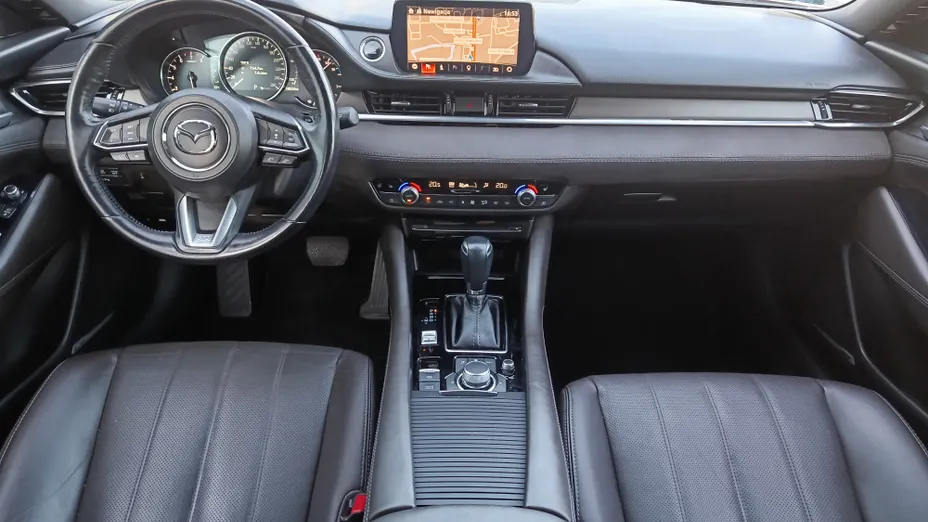MAZDA 6 -
