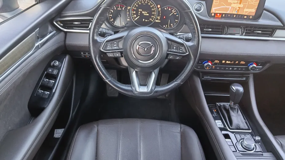 MAZDA 6 -