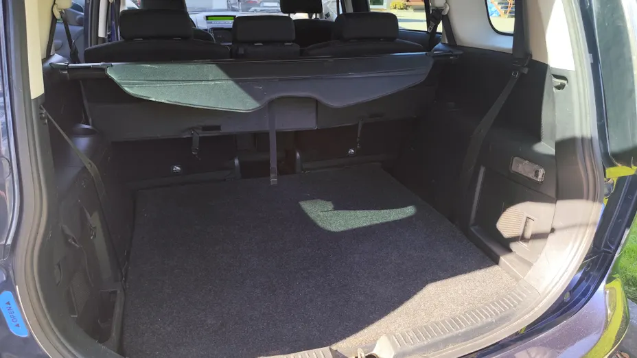 MAZDA 5 -