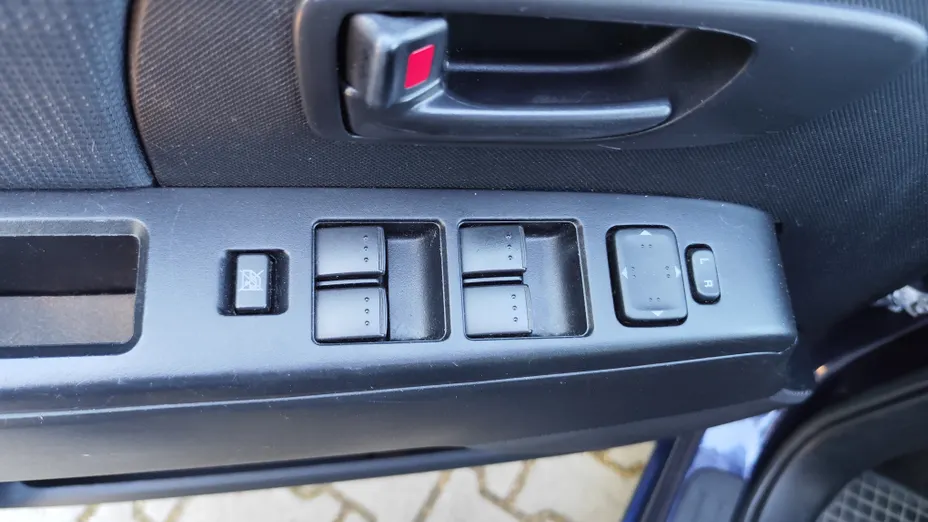 MAZDA 5 -