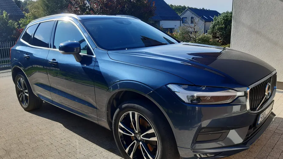 VOLVO XC60 XC60 2.0T Momentum