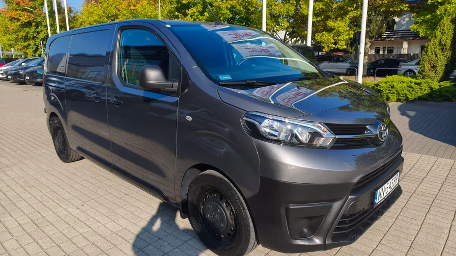 TOYOTA Proace Proace 2.0 D-4D Medium 2,7t Active