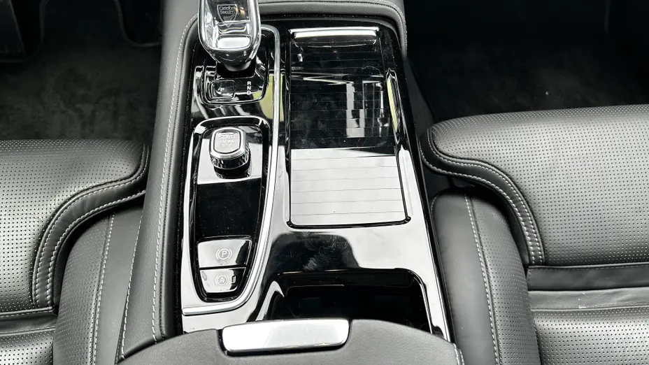 VOLVO V90 V90 T8 AWD Plug-In Hybrid Ultra Bright aut