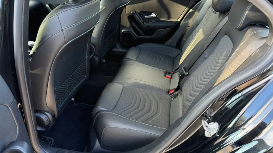 MERCEDES-BENZ A Klasa A 180 Progressive 7G-DCT