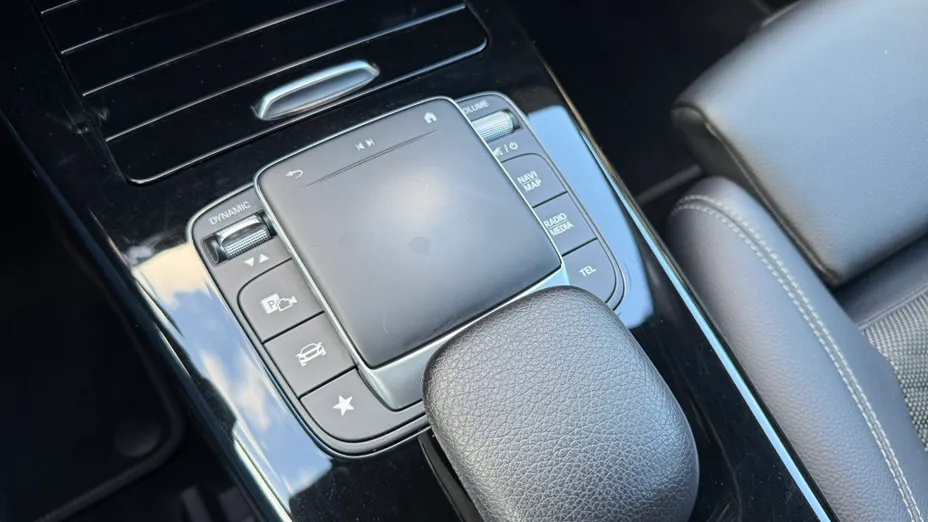 MERCEDES-BENZ A Klasa A 180 Progressive 7G-DCT