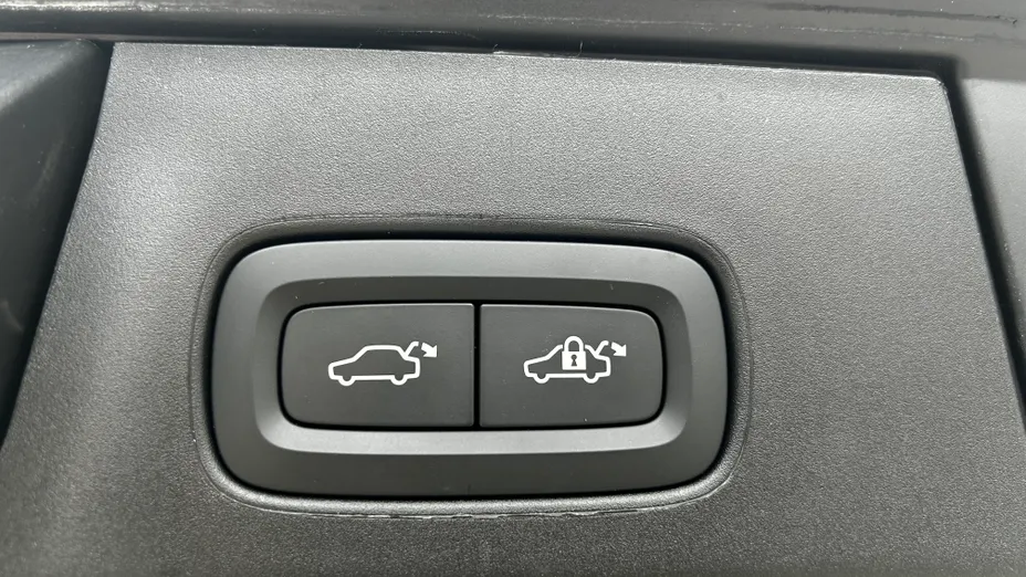 VOLVO V90 V90 T8 AWD Plug-In Hybrid Ultra Bright aut
