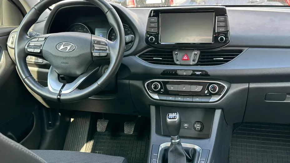 HYUNDAI i30 i30 1.0 T-GDI Modern
