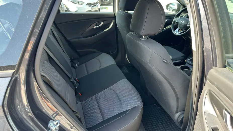 HYUNDAI i30 i30 1.0 T-GDI Modern