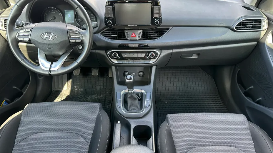 HYUNDAI i30 i30 1.0 T-GDI Modern