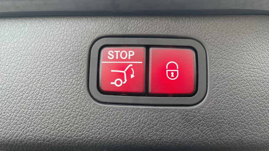 MERCEDES-BENZ C Klasa C 220 d mHEV Avantgarde