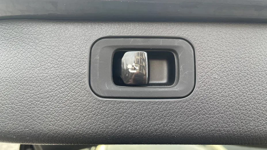 MERCEDES-BENZ C Klasa C 220 d mHEV Avantgarde