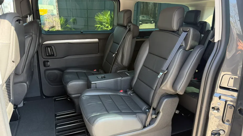 PEUGEOT Traveller Traveller 2.0 BlueHDi Long Business VIP EAT8