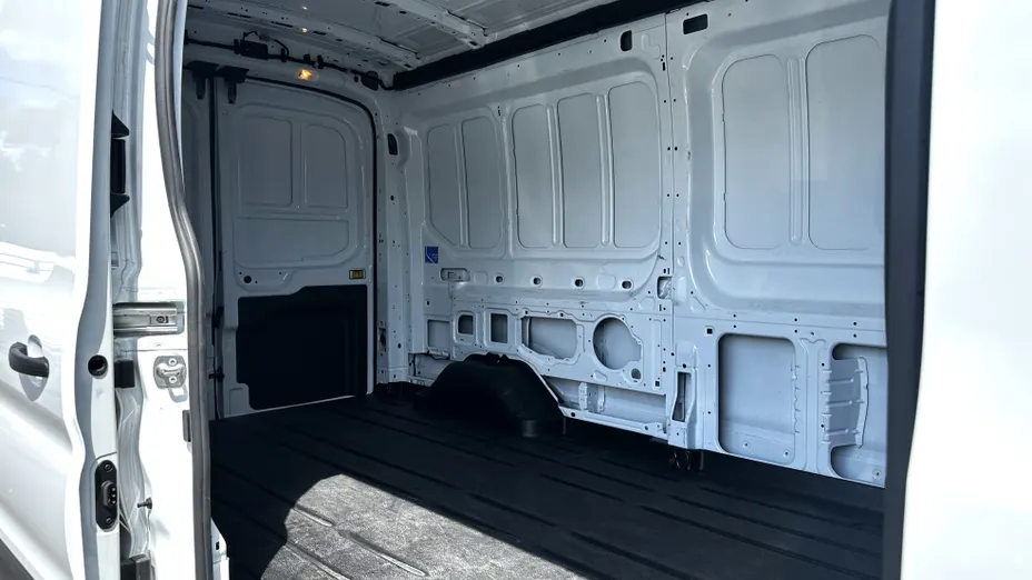 FORD Transit E-Transit 350 L2H2 RWD Trend