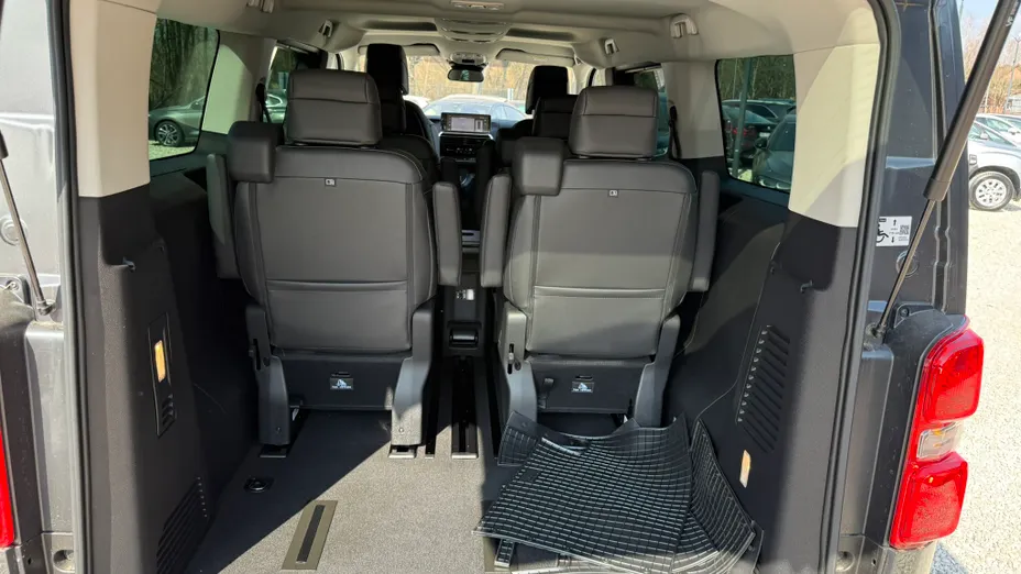 PEUGEOT Traveller Traveller 2.0 BlueHDi Long Business VIP EAT8