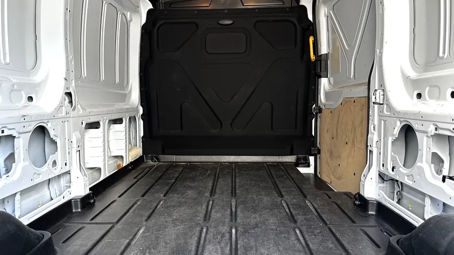 FORD Transit E-Transit 350 L2H2 RWD Trend