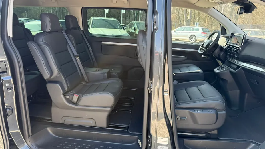 PEUGEOT Traveller Traveller 2.0 BlueHDi Long Business VIP EAT8