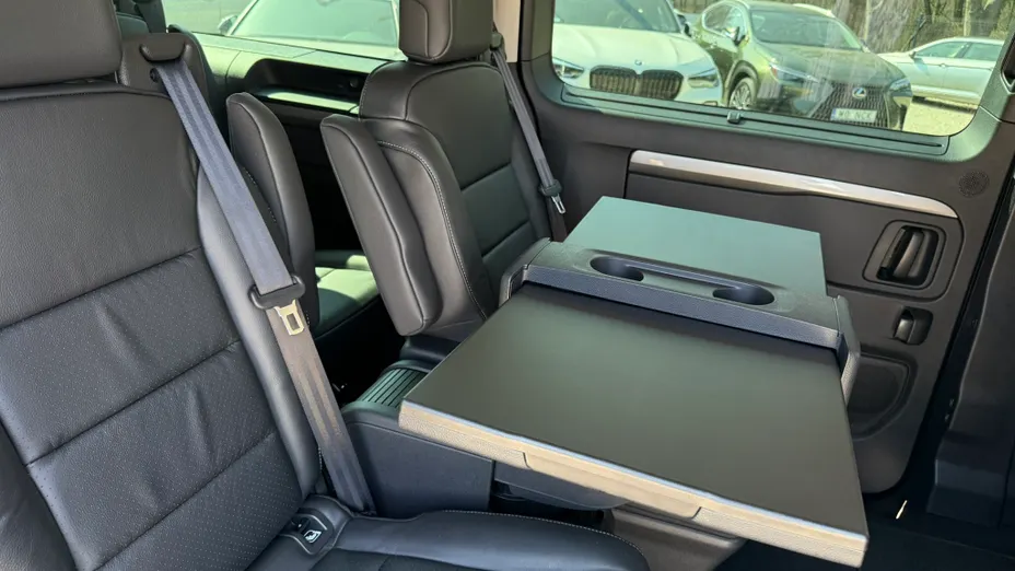 PEUGEOT Traveller Traveller 2.0 BlueHDi Long Business VIP EAT8