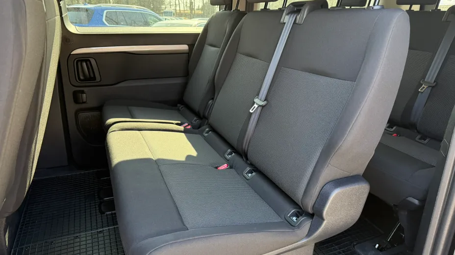 PEUGEOT Traveller Traveller 2.0 BlueHDi Long Business EAT8