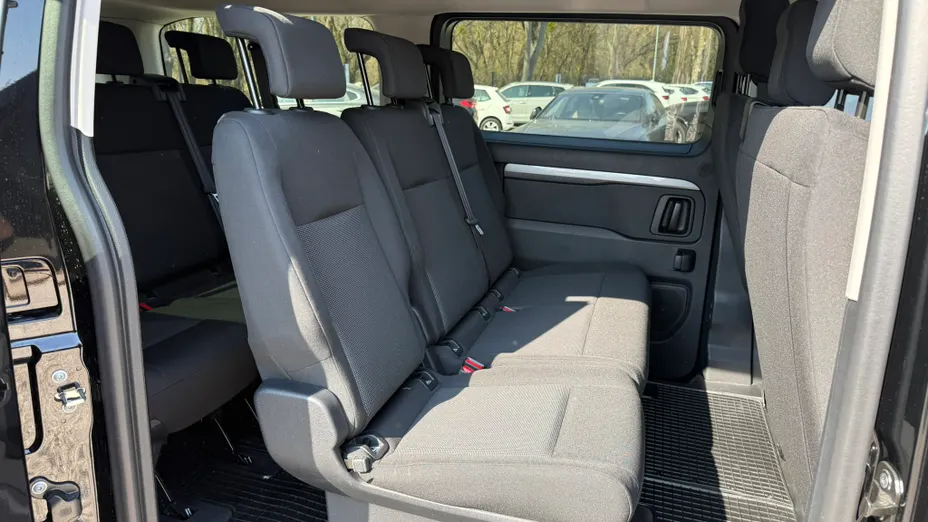 PEUGEOT Traveller Traveller 2.0 BlueHDi Long Business EAT8