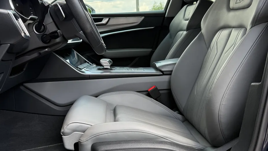 AUDI S6 Avant -