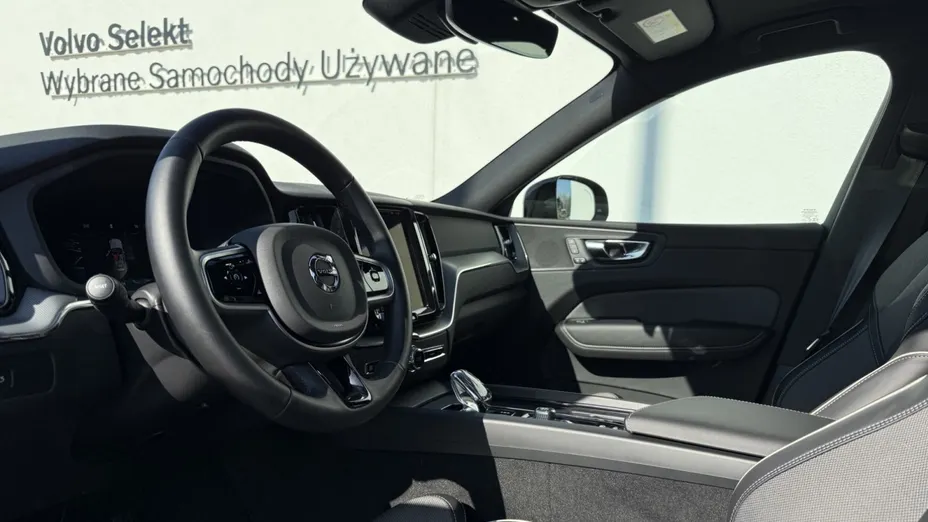 VOLVO XC60 XC60 B5 B AWD Plus Black Edition aut