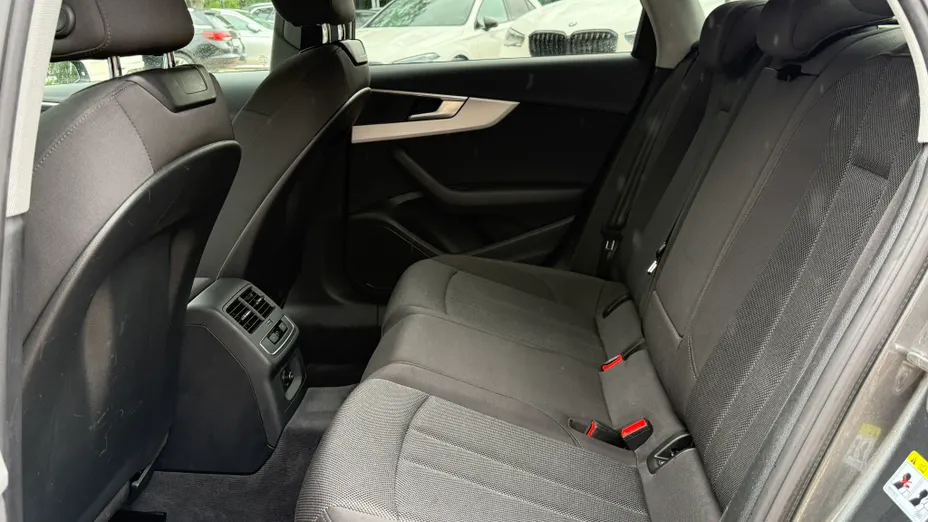 AUDI A4 A4 35 TFSI mHEV S Line S tronic