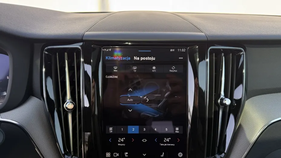 VOLVO XC60 XC60 B5 B AWD Plus Black Edition aut
