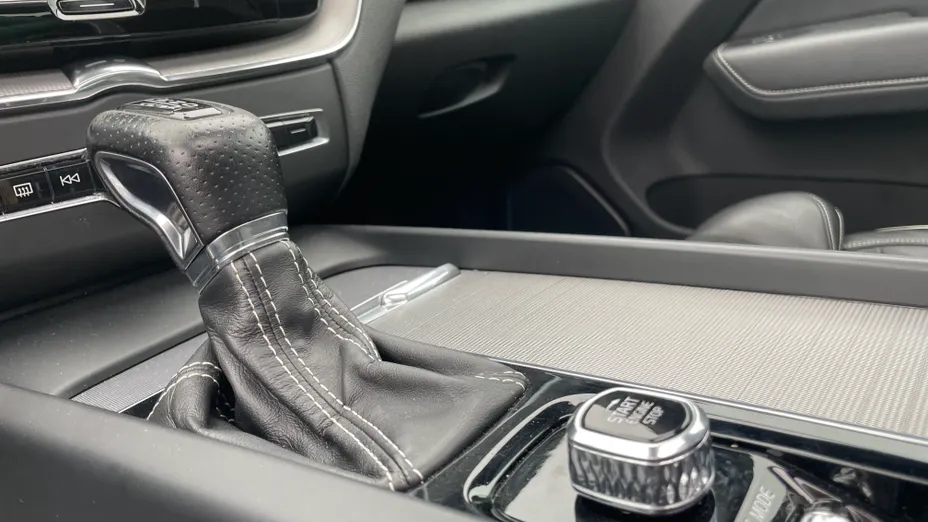 VOLVO XC60 XC60 T4 R-Design aut