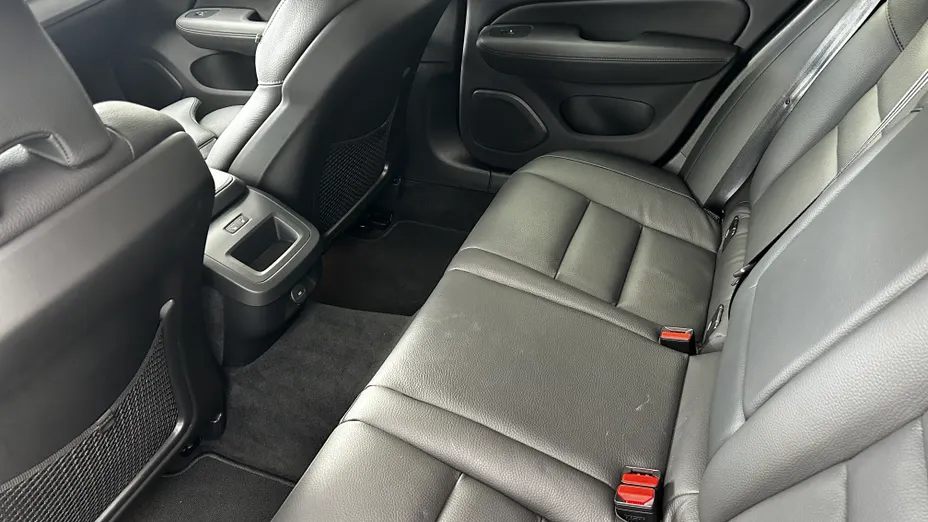 VOLVO V60 V60 B4 B Plus Dark aut