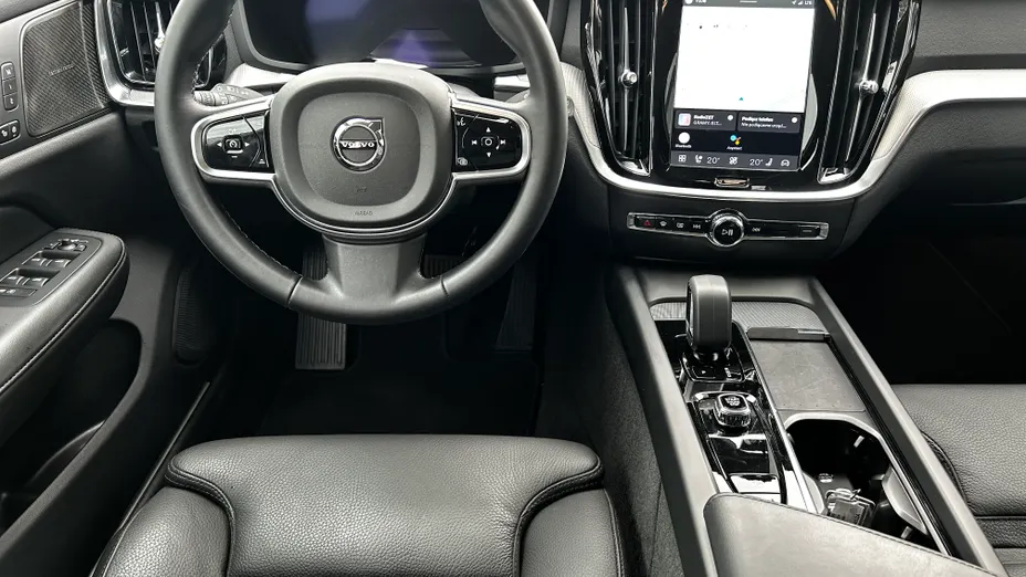 VOLVO V60 V60 B4 B Plus Dark aut