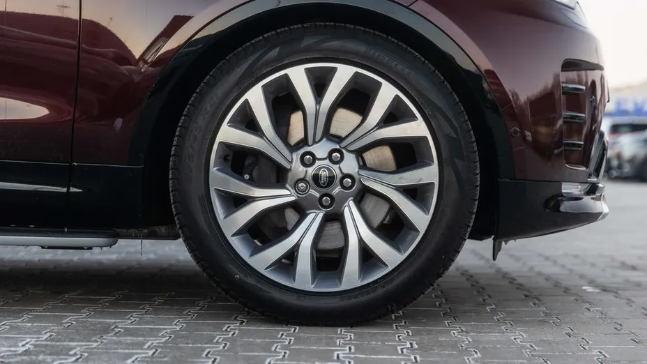 LAND ROVER Discovery -