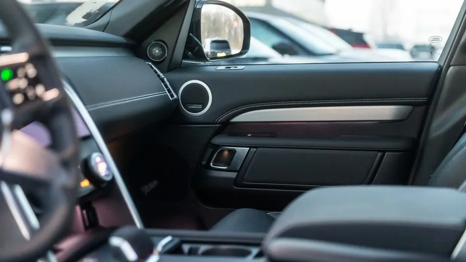 LAND ROVER Discovery -