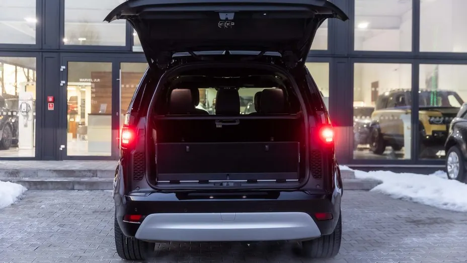 LAND ROVER Discovery -