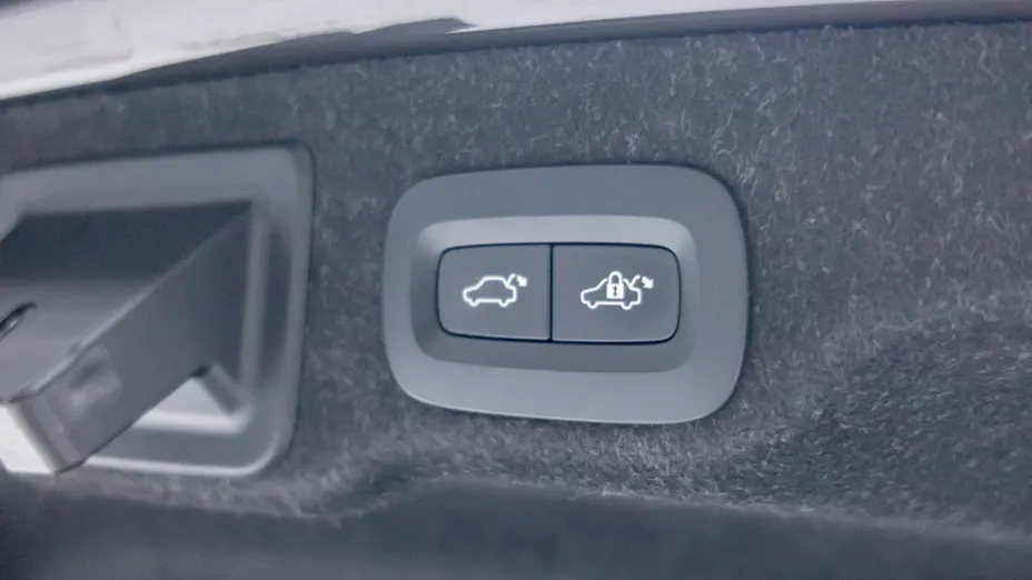 VOLVO S90 S90 T8 AWD Plug-In Hybrid Plus Bright aut