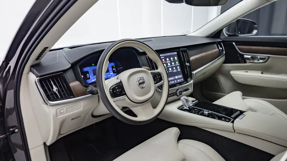 VOLVO S90 S90 T8 AWD Plug-In Hybrid Plus Bright aut