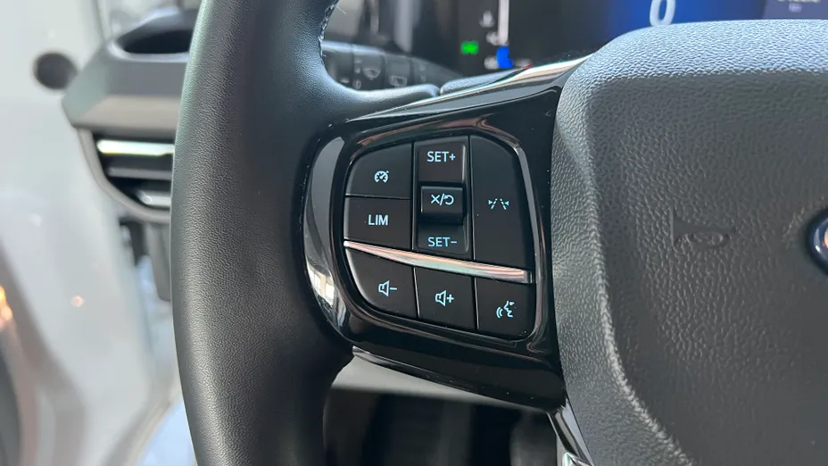 FORD Tourneo Custom Tourneo Custom 2.0 EcoBlue 320 L1 Limited