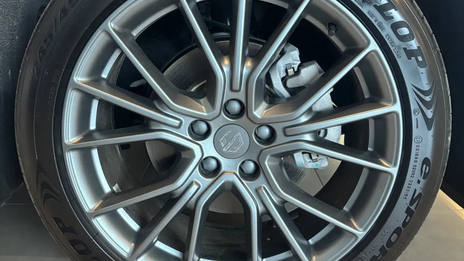 LEAPMOTOR C10 C10 REEV Design Nowy