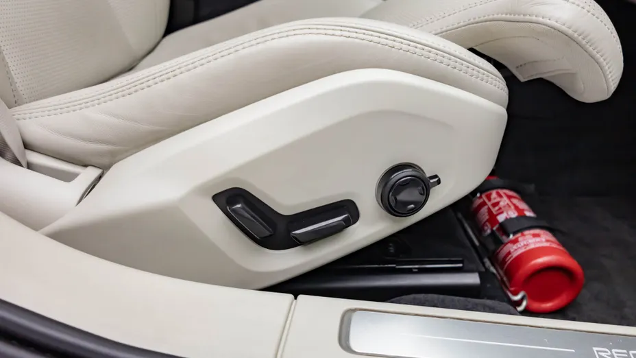VOLVO S90 S90 T8 AWD Plug-In Hybrid Plus Bright aut