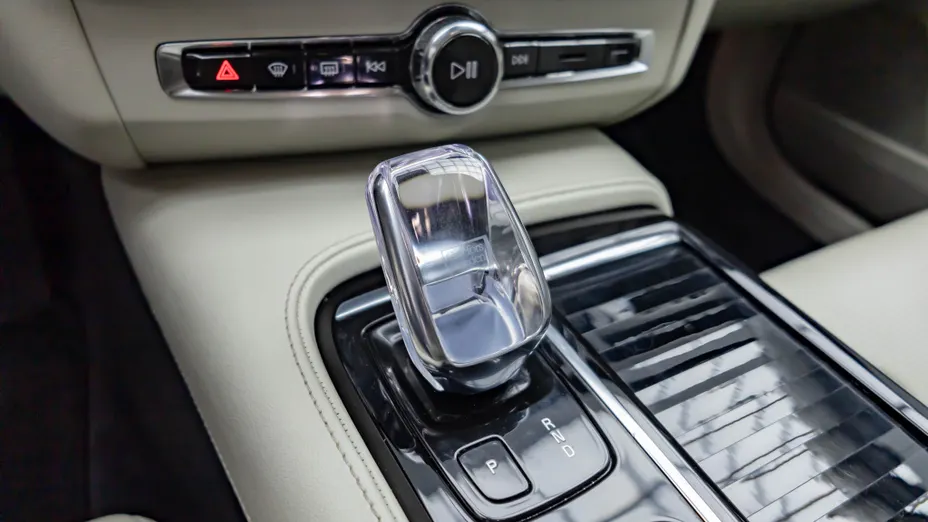 VOLVO S90 S90 T8 AWD Plug-In Hybrid Plus Bright aut