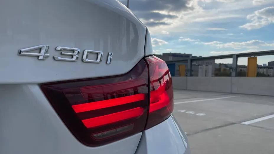 BMW Seria 4 430i GPF xDrive Luxury Line aut