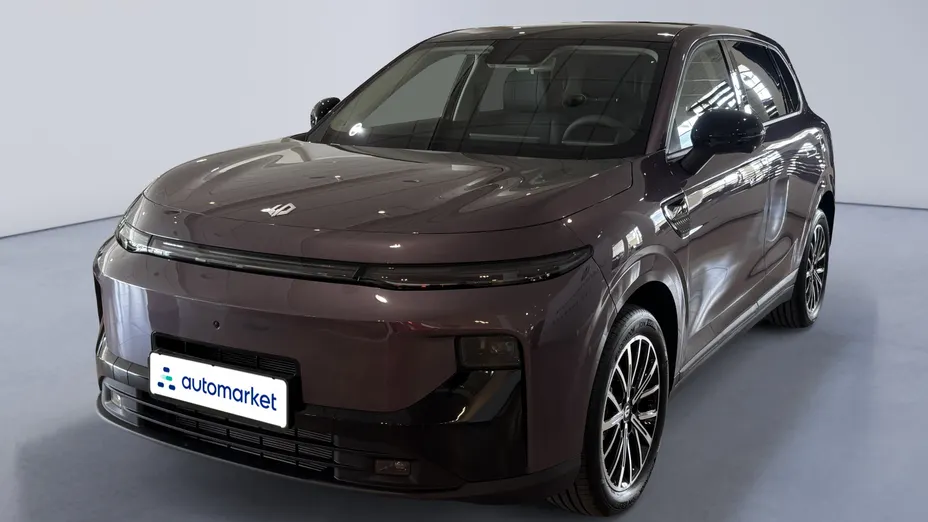 LEAPMOTOR B10 B10 REEV Design Nowy