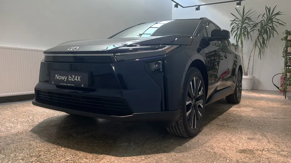 TOYOTA bZ4X bZ4X 73.1kWh 4x4 Executive Nowy