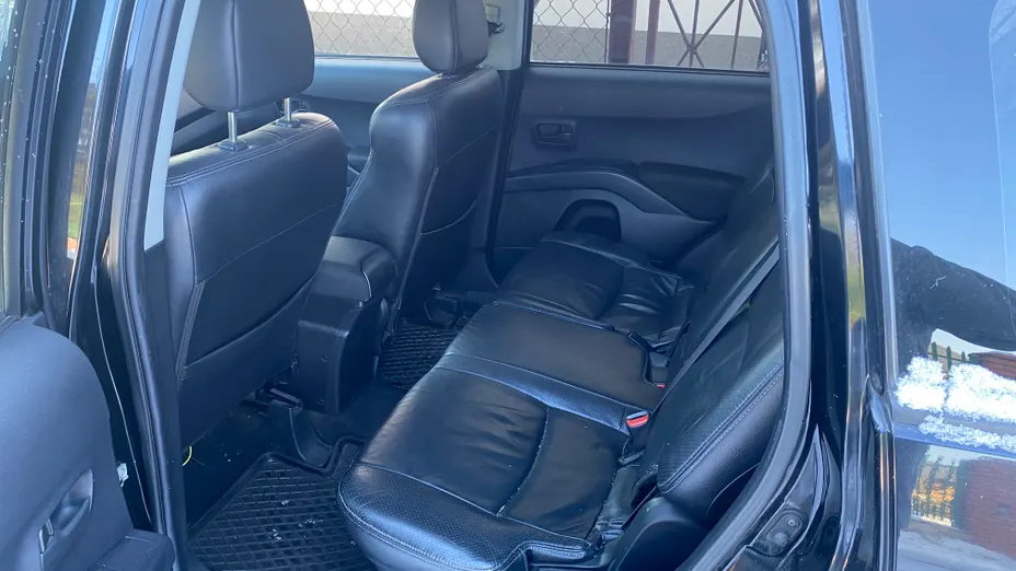 PEUGEOT 4007 4007 2.2HDi Premium