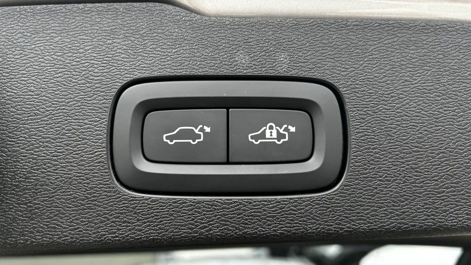 VOLVO V60 V60 B4 B Plus Dark aut
