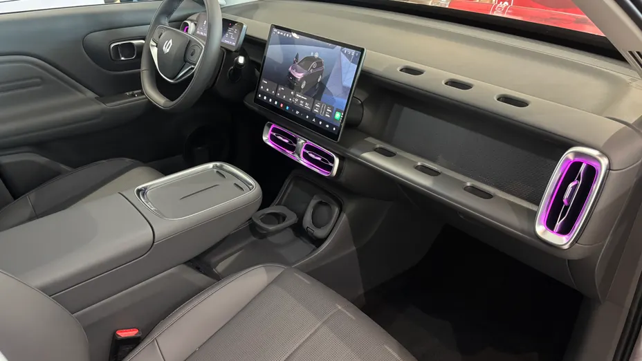 LEAPMOTOR B10 B10 REEV Design Nowy